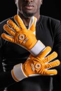 Профессиональные вратарские перчатки Elite Revolution II Combi Orange